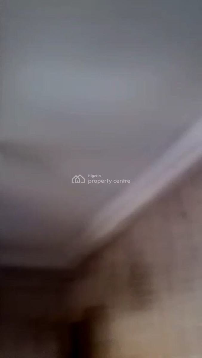 2 Bedrooms Flat, Upstairs, Gra, Ogudu, Lagos, Flat / Apartment for Rent