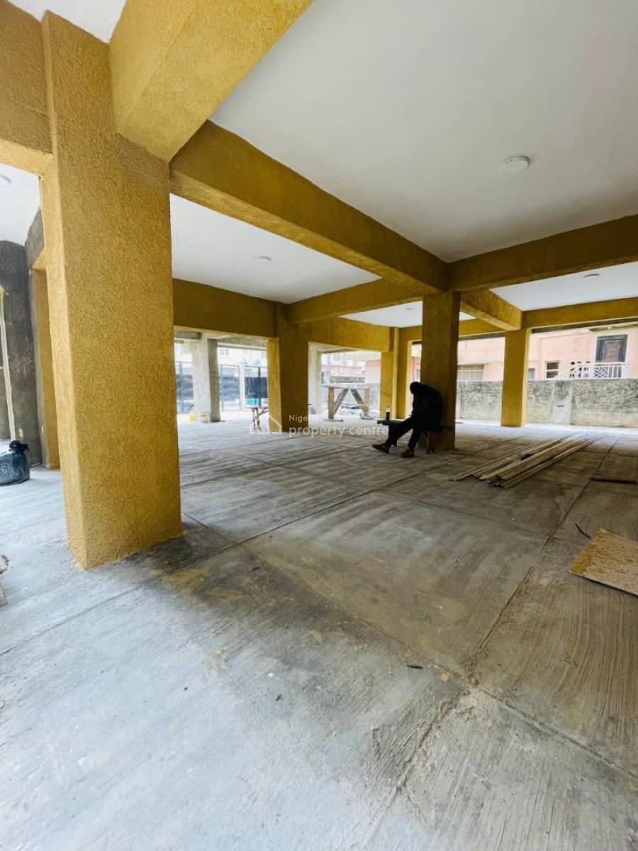 Luxury 3 Bedroom Plus Bq in a Serene Location, Yaba, Lagos, Flat / Apartment for Sale
