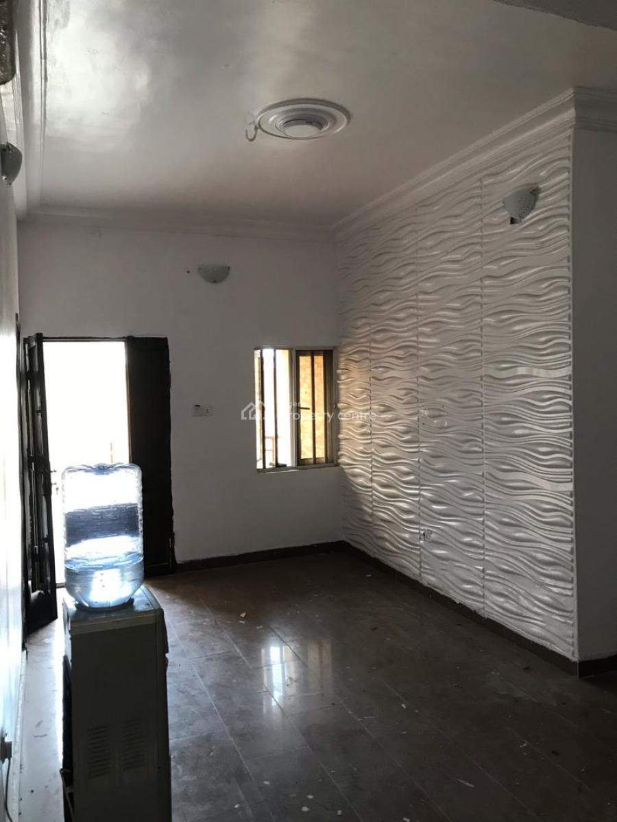 Well Maintained 2 Bedroom, Thomas Estate, Ajah, Lagos, Flat / Apartment for Rent