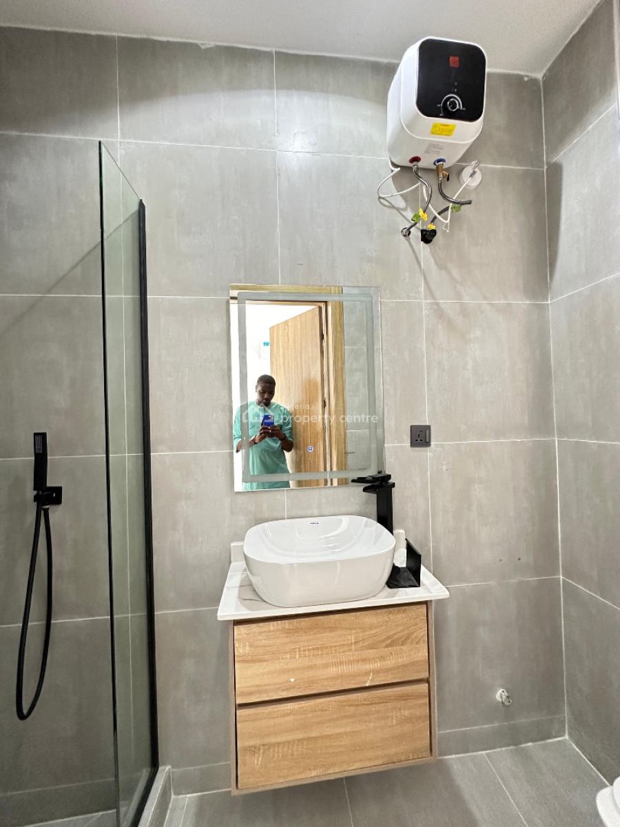 Exquisitely Finished 2 Bedroom Apartment in Prime Location in Ikate, Ikate, Lekki, Lagos, Flat / Apartment for Sale