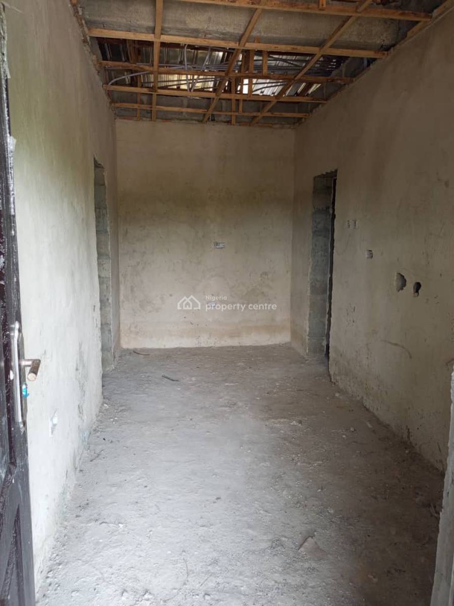 2 Bedroom Apartment Closed to The Beach, Okun Ajah, Close to The Beach., Ajah, Lagos, Flat / Apartment for Sale