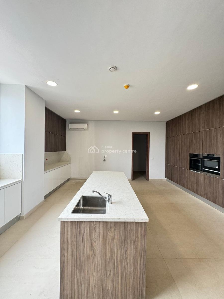 4 Bedroom Penthouse with 2 Bed Apartment Bq. Communal Pool, Gym, Spa, Ikoyi, Lagos, Block of Flats for Sale