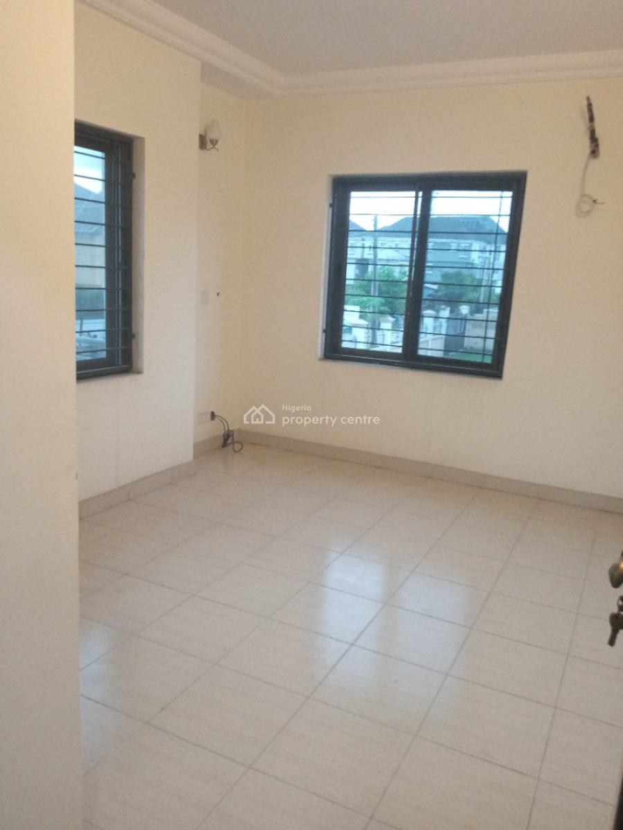 Sharp 3bedroom Apartment in an Estate, Secured Estate, Osapa, Lekki, Lagos, Flat / Apartment for Rent