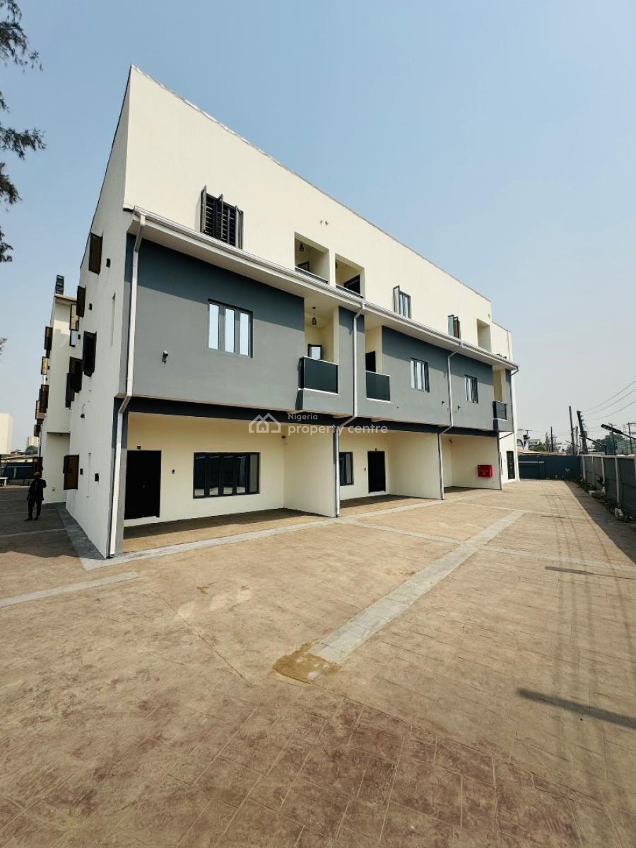 Elegant 4 Bedroom Terrace Duplex at Surulere, Surulere, Lagos, Terraced Duplex for Sale