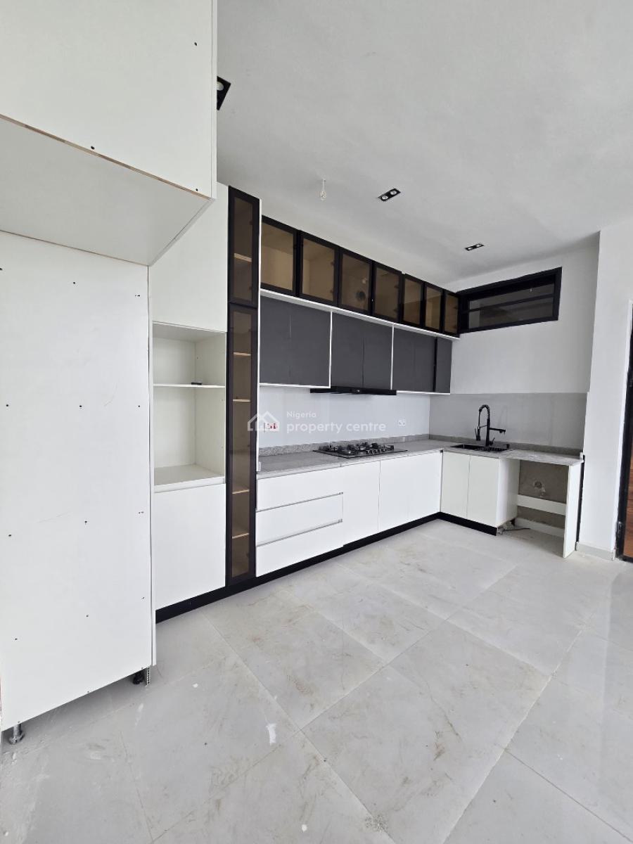 2 Bedroom Apartment, Ologolo Lekki Lagos, Ologolo, Lekki, Lagos, Flat / Apartment for Sale
