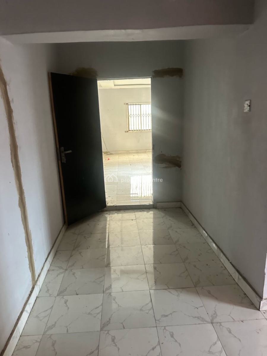Decent Spacious 2 Bedroom Up Flat, Gra, Ogudu, Lagos, House for Rent