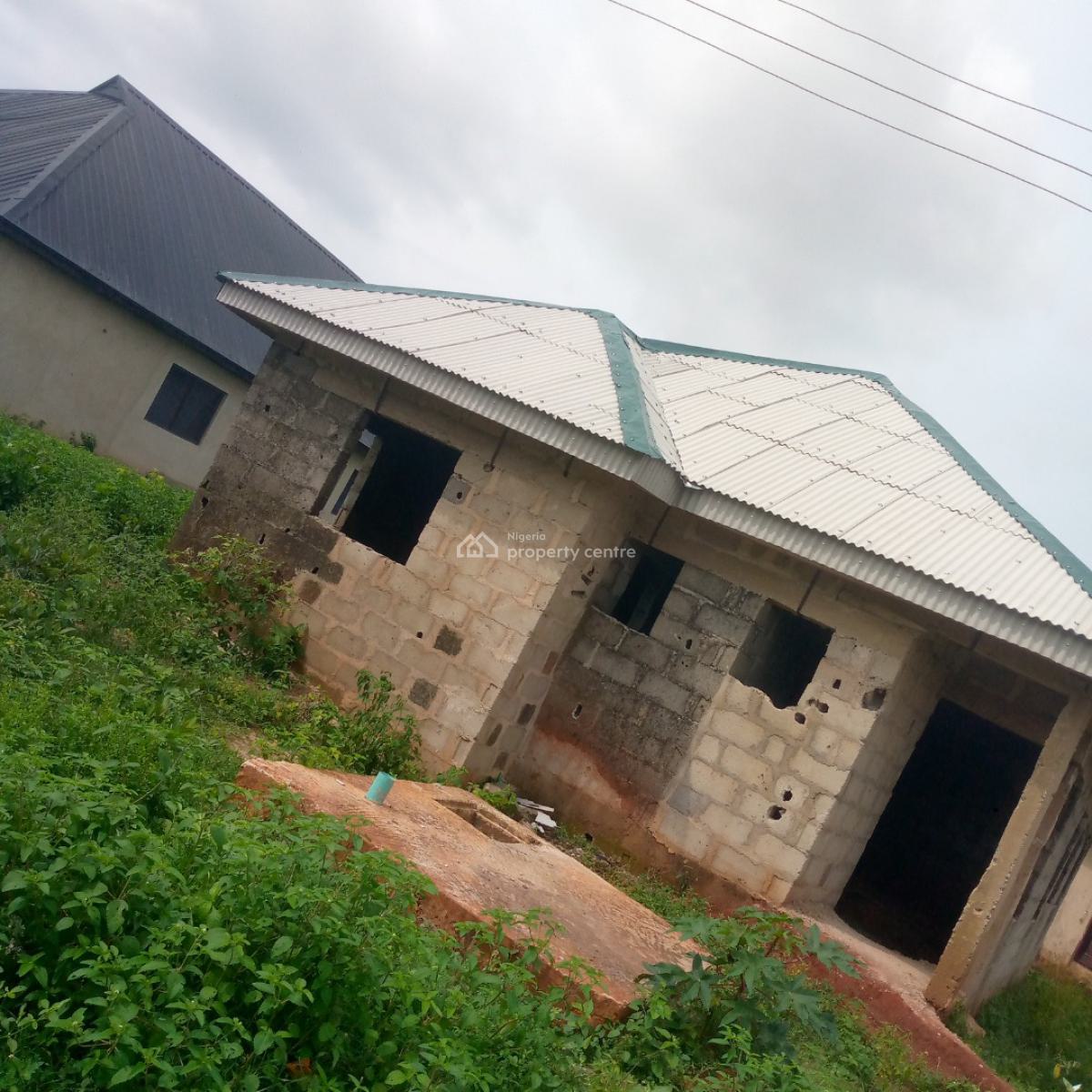 3 Bedroom Uncompleted, Igbogbo Estate, Igbogbo, Ikorodu, Lagos, Block of Flats for Sale