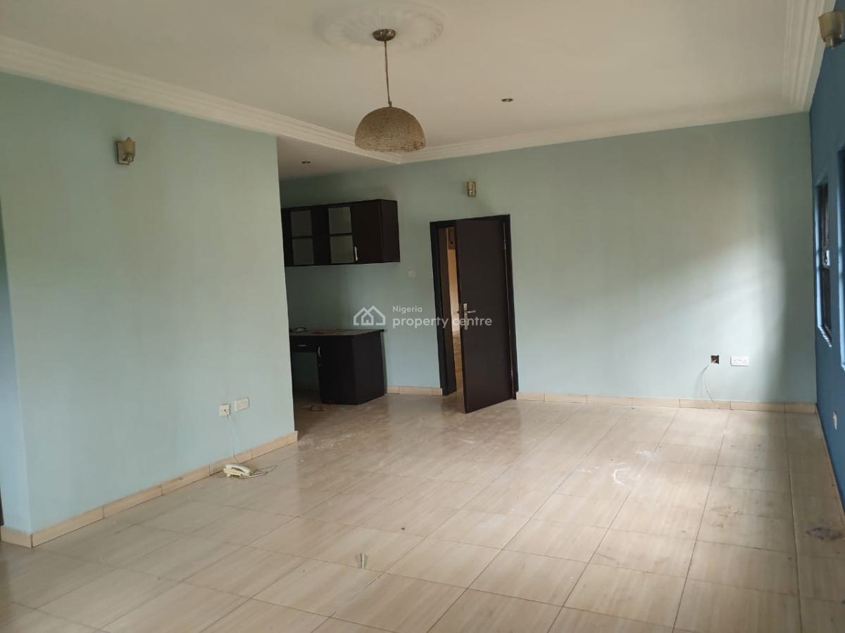 4 Bedrooms Semi-detached House + Staff Room, Bashiru Shittu Avenue, Gra Phase 2, Magodo, Lagos, Semi-detached Duplex for Rent