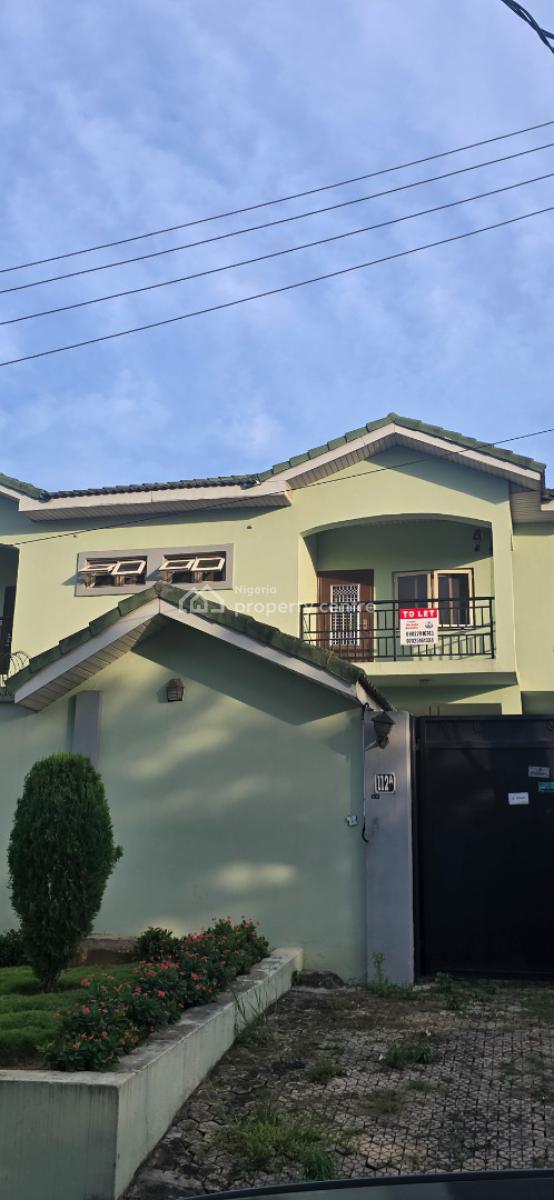 4 Bedrooms Semi-detached House + Staff Room, Bashiru Shittu Avenue, Gra Phase 2, Magodo, Lagos, Semi-detached Duplex for Rent
