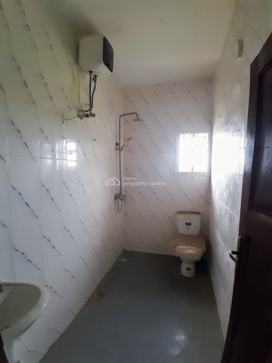 Three  Bedrooms Fllat with a Study Room, Abijo Gra, Abijo, Lekki, Lagos, Flat / Apartment for Rent