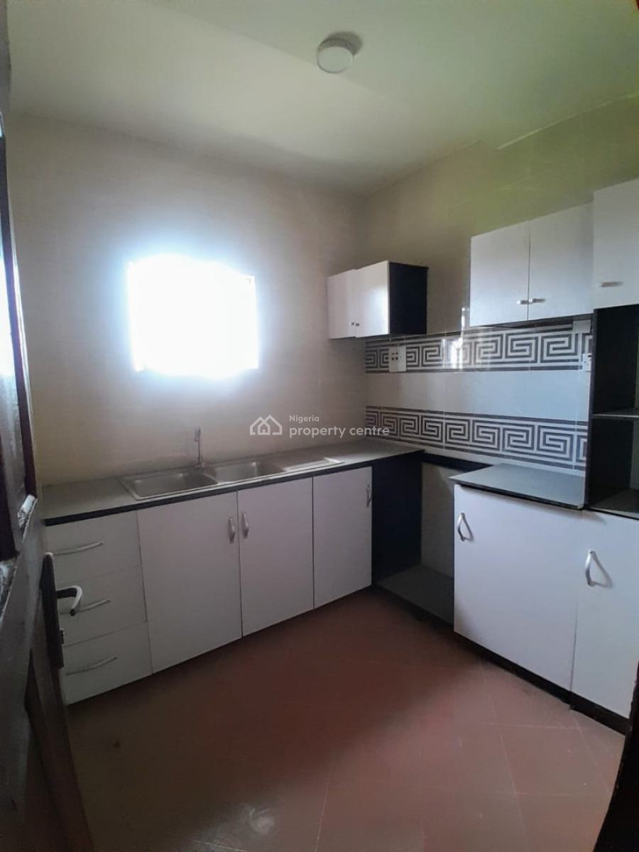 Three  Bedrooms Fllat with a Study Room, Abijo Gra, Abijo, Lekki, Lagos, Flat / Apartment for Rent