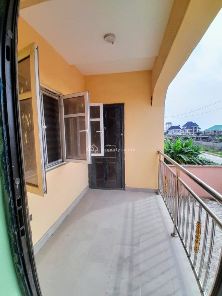 Three  Bedrooms Fllat with a Study Room, Abijo Gra, Abijo, Lekki, Lagos, Flat / Apartment for Rent