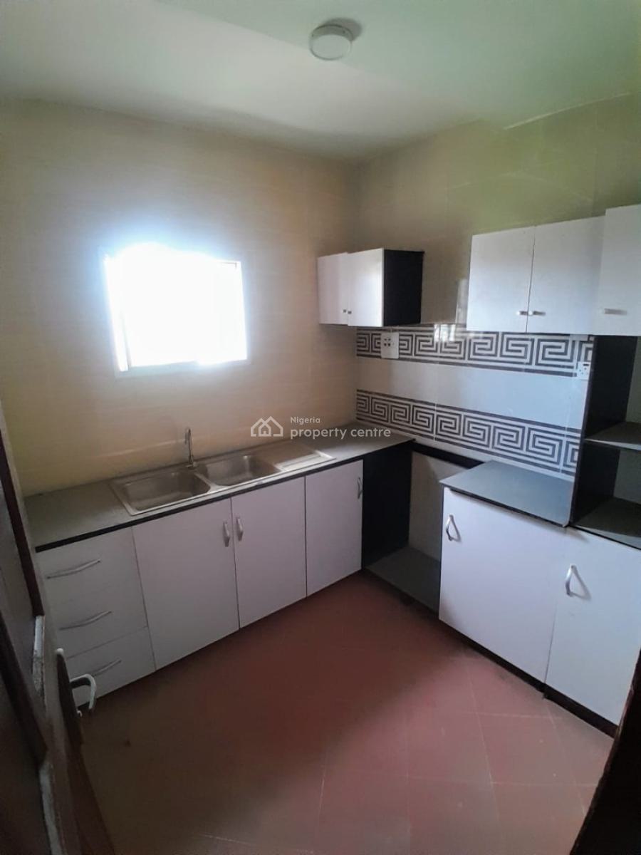 Three  Bedrooms Fllat with a Study Room, Abijo Gra, Abijo, Lekki, Lagos, Flat / Apartment for Rent