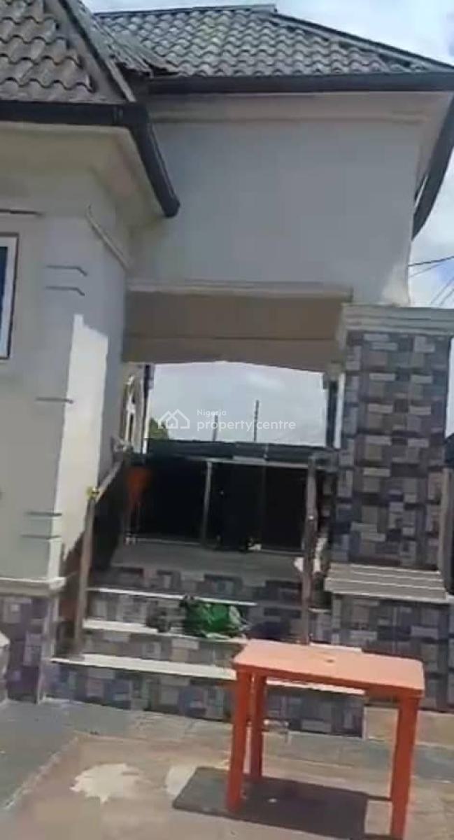 Super Distress Bedrooms Flats in a Good Environment, Off Sapele Road, Benin, Oredo, Edo, House for Sale
