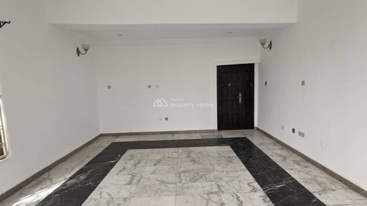 5 Bedrooms Gated Stand Alone Duplex with Bq., Maitama District, Abuja, Semi-detached Duplex for Rent