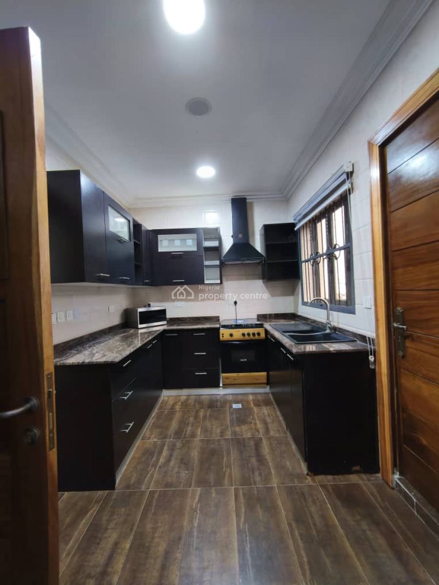 Fully Furnished & Serviced Exotic 2 Bedroom Penthouse, Off Admiralty Way, Lekki Phase 1, Lekki, Lagos, Flat / Apartment for Rent