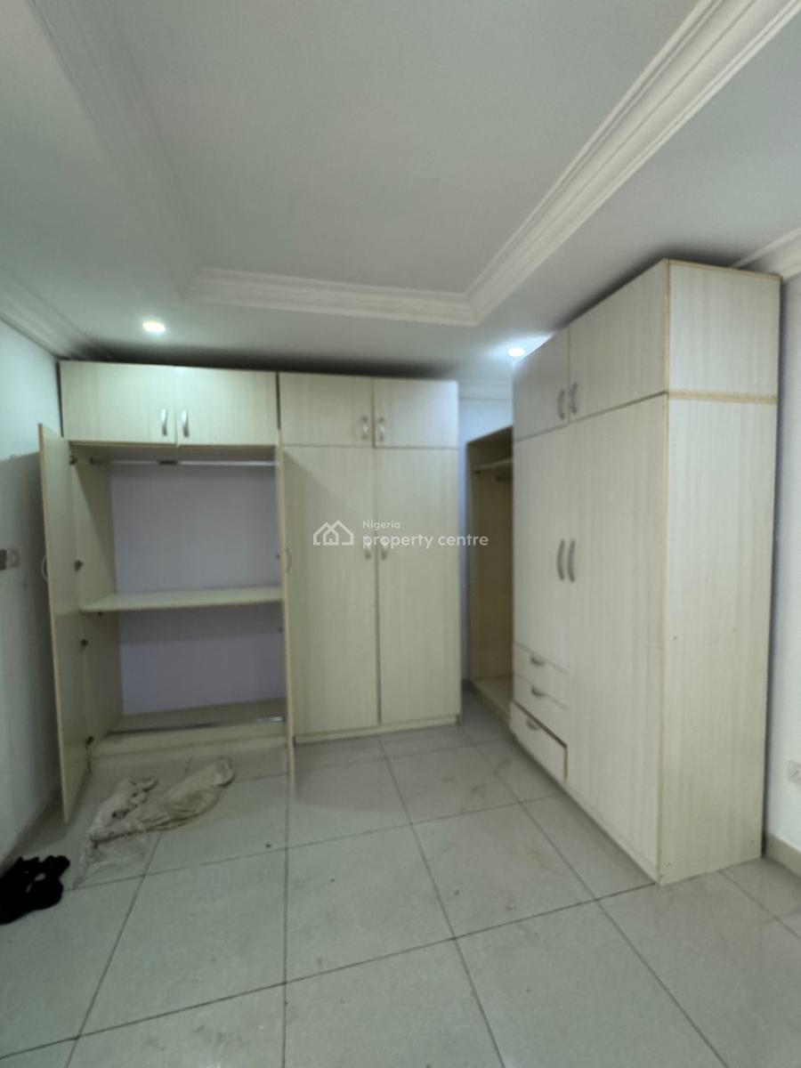 𝐖𝐄𝐋𝐋 𝐌𝐀𝐈𝐍𝐓𝐀𝐈𝐍𝐄𝐃 4 𝐁𝐄𝐃𝐑𝐎𝐎𝐌 𝐓𝐄𝐑𝐑𝐀𝐂𝐄 𝐃𝐔𝐏𝐋, Osapa, Lekki, Osapa, Lekki, Lagos, Terraced Duplex for Rent
