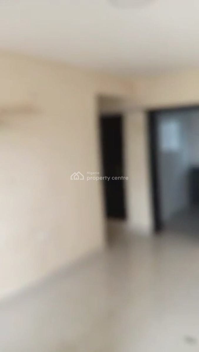 Super N Executive  Two Bedroom Flat, Ozone Little Road, Sabo, Yaba, Lagos, Flat / Apartment for Rent