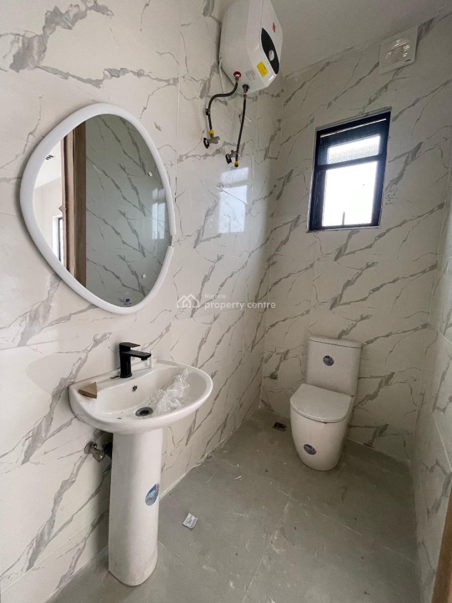 Beautiful 4 Bedroom Terrace Duplex in a Serene Environment, Lekki Phase 1, Lekki, Lagos, Terraced Duplex for Sale