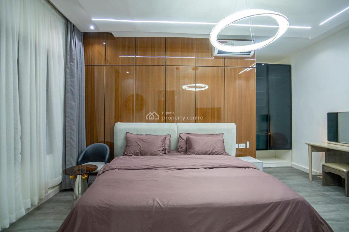 Cozy 2-bedroom Apartment, Admiralty Road, Lekki Phase 1, Lekki, Lagos, Flat / Apartment Short Let