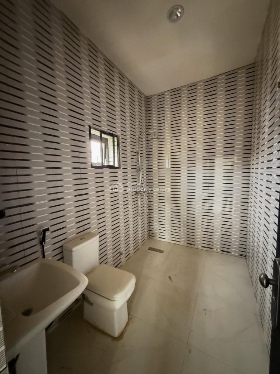 6 Bedroom Semi Detached Duplex with Bq, Guzape District, Abuja, Semi-detached Duplex for Sale