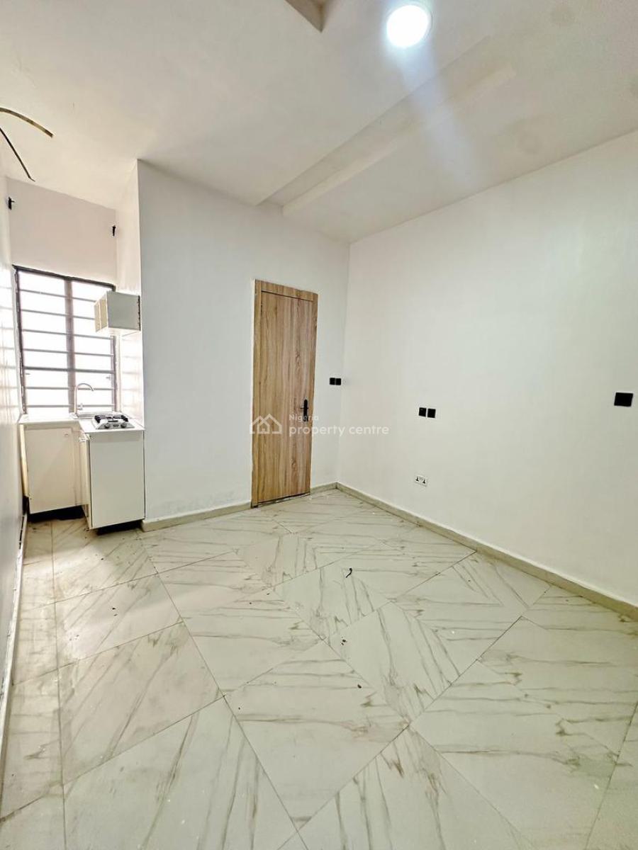 a Standard Single Bedroom with Kitchenette & Communal Living Area., Orchid Road, Lekki Phase 2, Lekki, Lagos, Self Contain (single Rooms) for Rent
