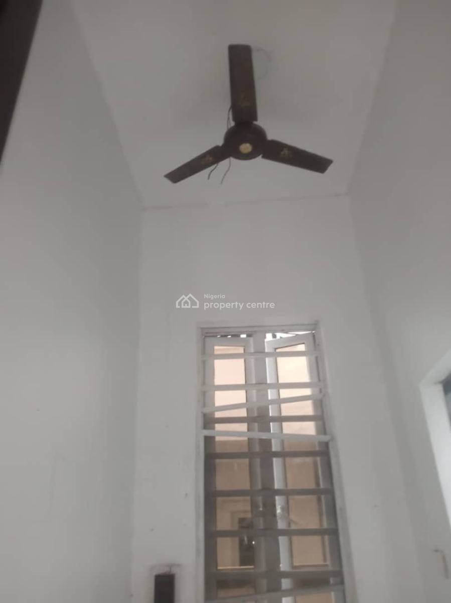 Bq(boys Quarter), Grace Court, Lekki Phase 2, Lekki, Lagos, Self Contain (single Rooms) for Rent