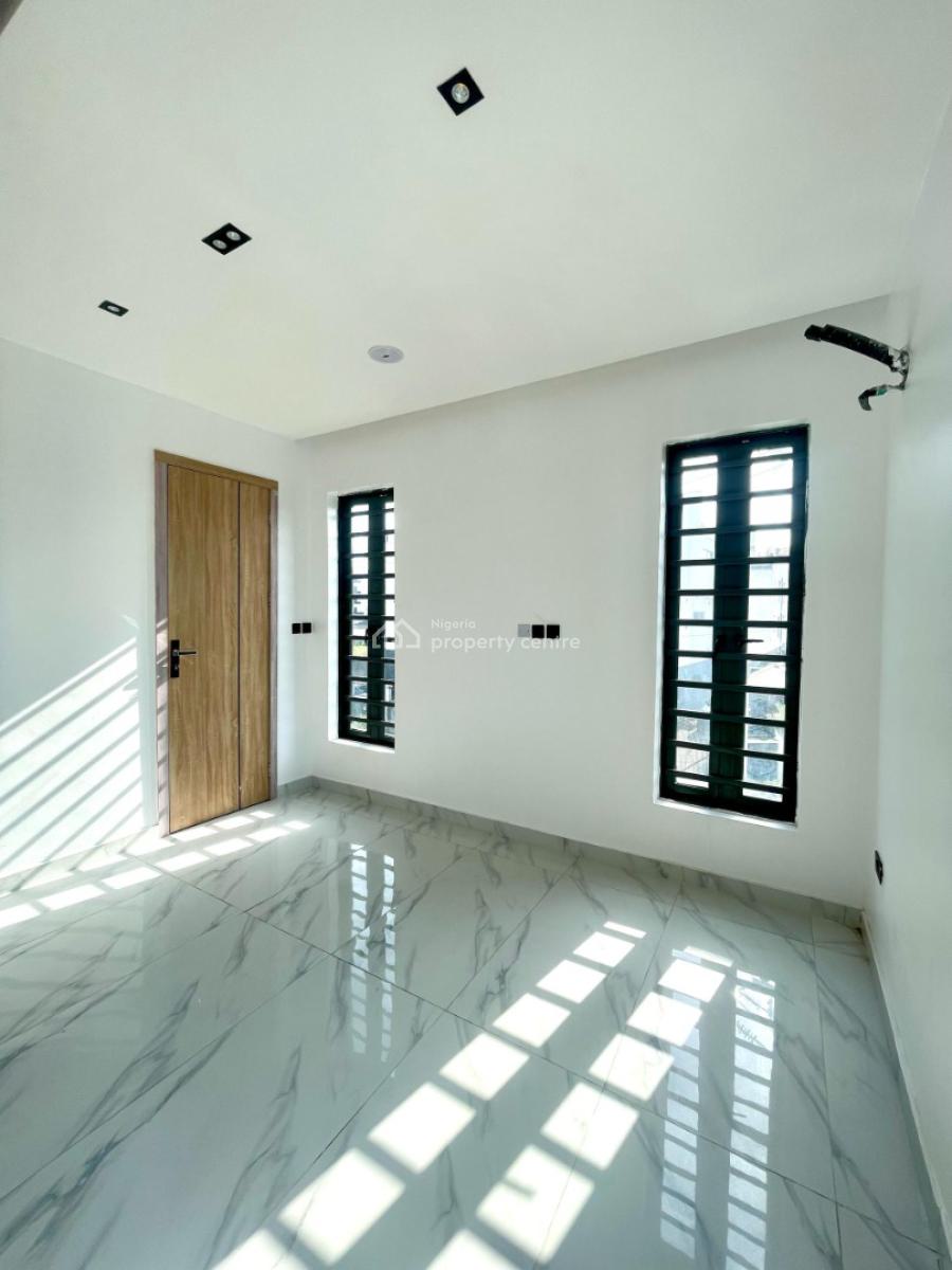 Serviced, Spacious 2 Bedroom Apartment with Elevator, Swim Pool and Gym, Ikate, Lekki, Lagos, Flat / Apartment for Sale