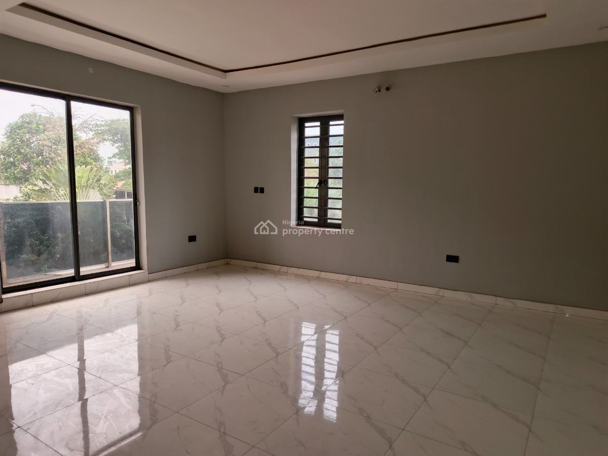 5bedroom Semi Detached, Shonibare Estate, Maryland, Lagos, Semi-detached Duplex for Sale