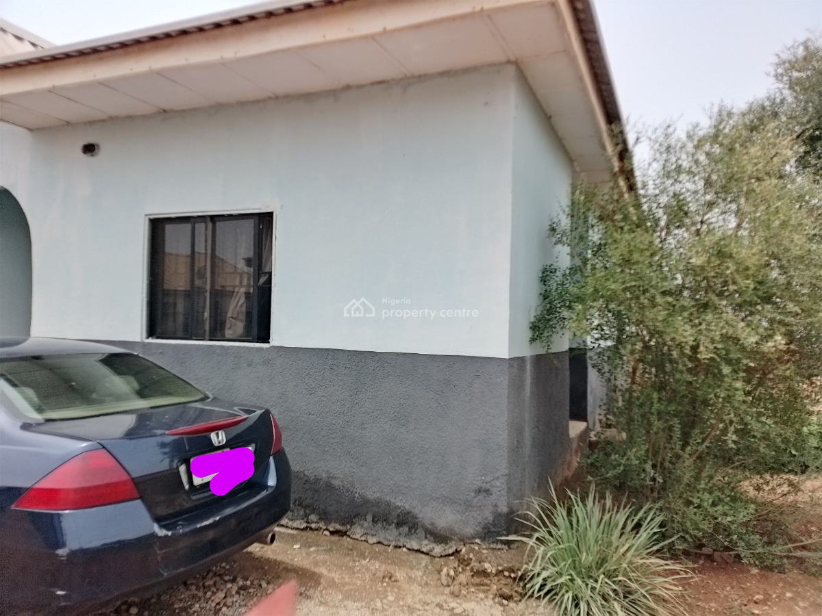 3 Bedroom Bungalow, Mini Estate, Jikwoyi, Abuja, Semi-detached Bungalow for Sale