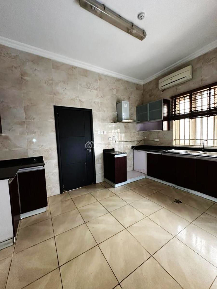 5 Bedrooms Fully Detached Duplex Home with Bq on a 400 Sqm Land Size, Agodi, Ibadan, Oyo, Detached Duplex for Sale