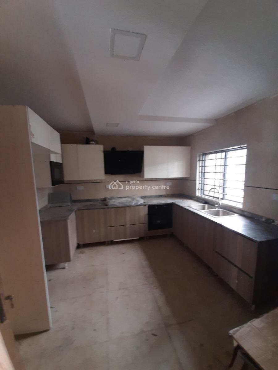 Serviced with 24/7 Power Supply 4 Bedroom En-suite Townhouse with Fitt, Ikate Elegushi, Lekki, Lagos, Terraced Duplex for Sale