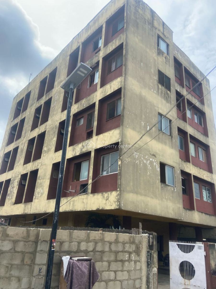 Commercial Block on a Major Road, Along Ikorodu Road,, Fadeyi, Shomolu, Lagos, Office Space for Sale