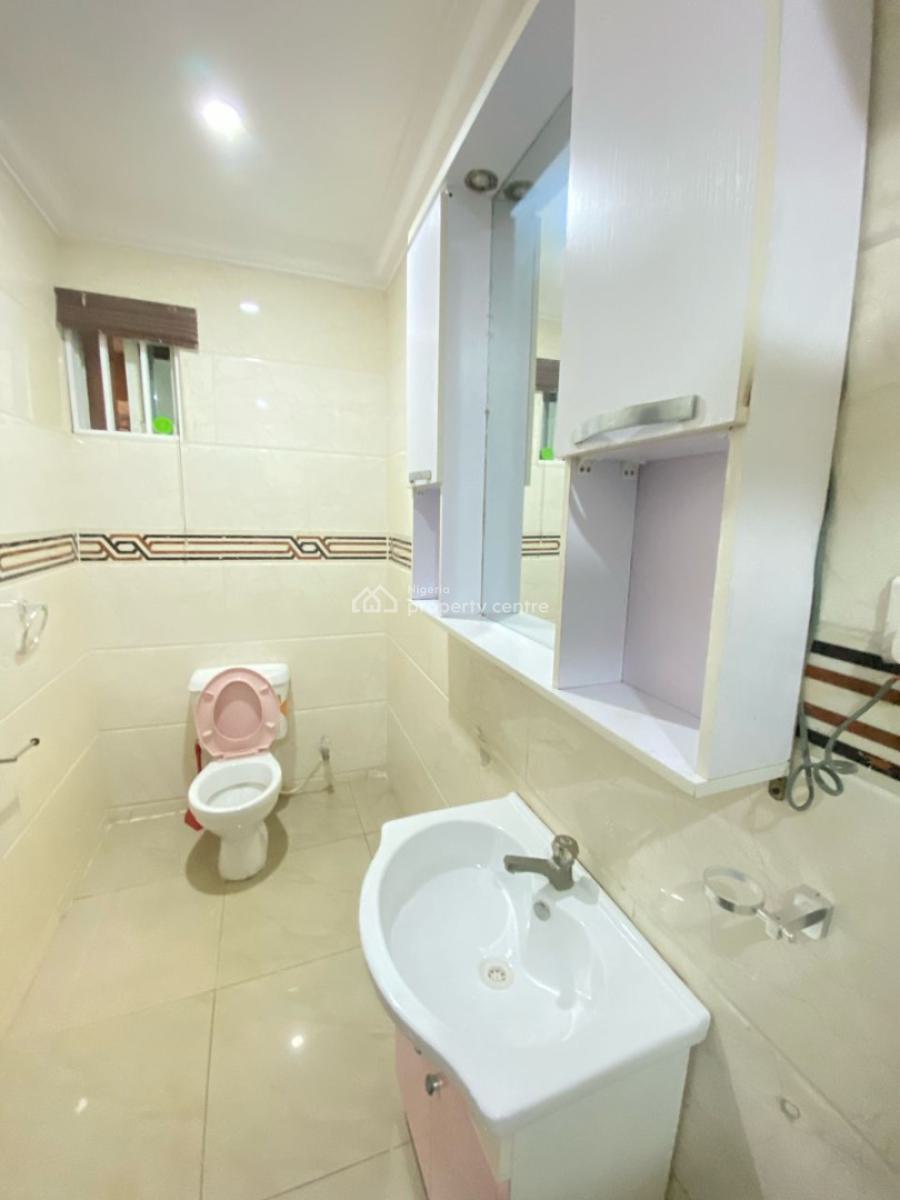 Furnished One Bedroom Shared Apartment, New Road, Lekki, Lagos, Flat / Apartment for Rent