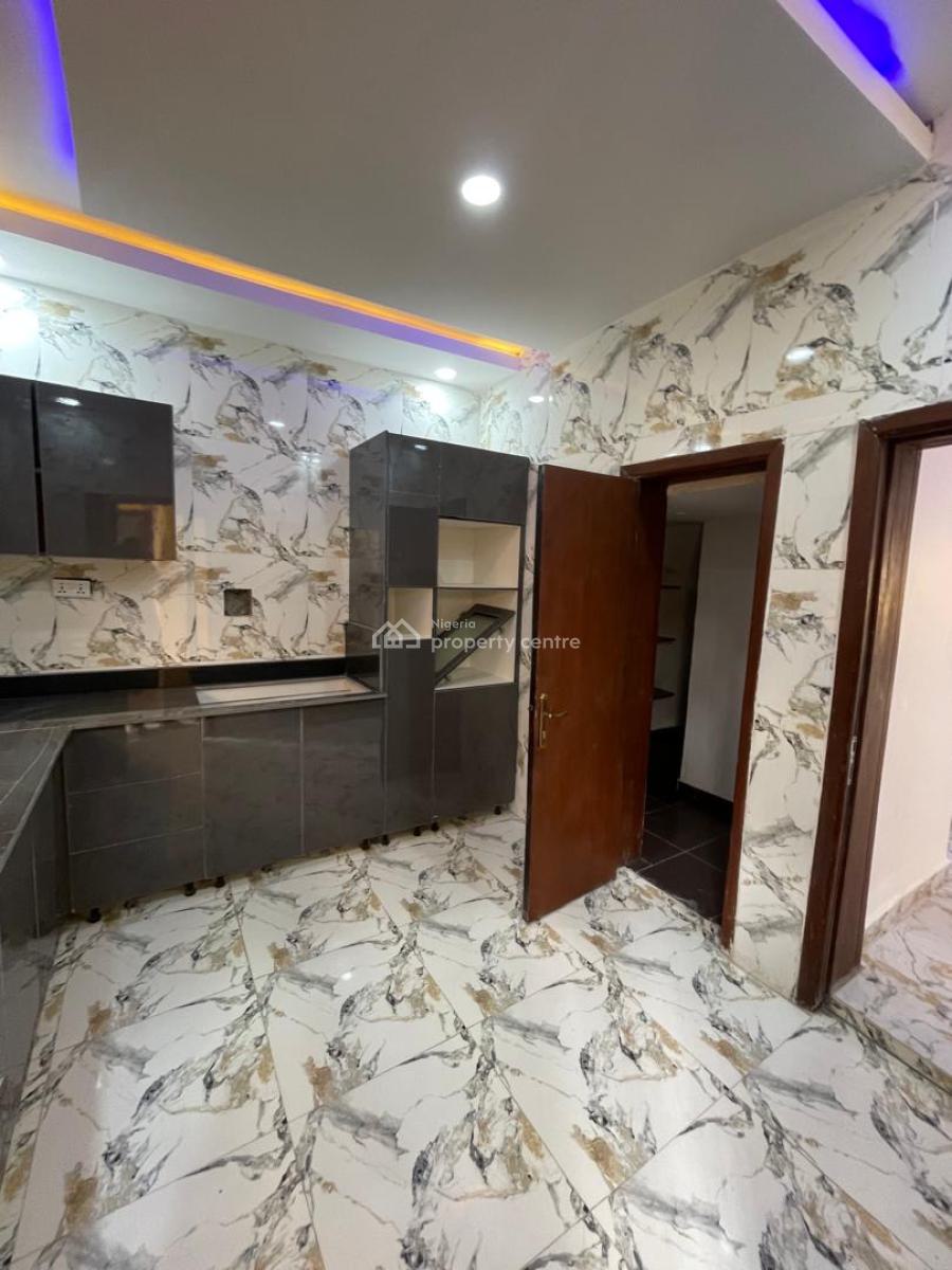Standard 4 Bedroom Semi-detached Duplex on Self Compound, Lekki Phase 1, Lekki, Lagos, Semi-detached Duplex for Rent
