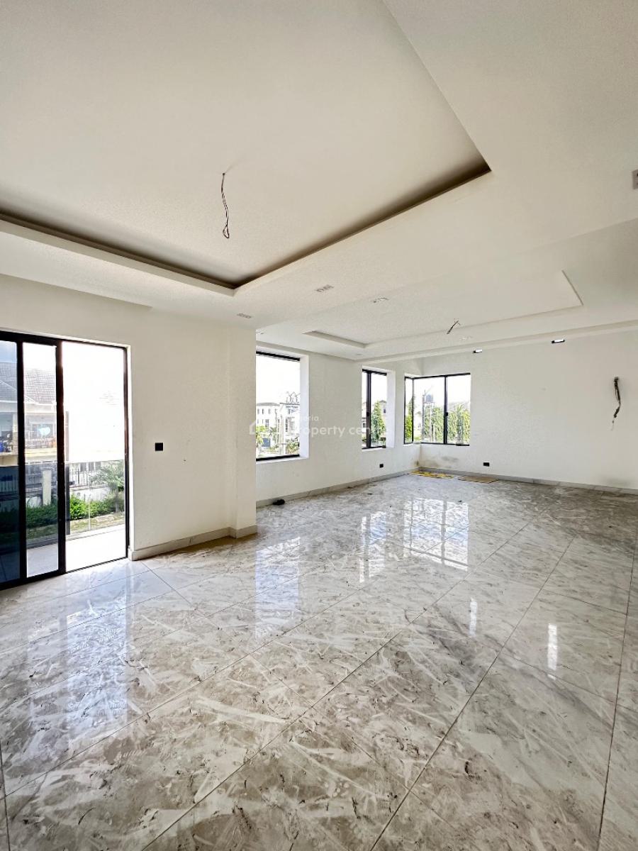 Massive 5 Bedroom Duplex Available, Lekki Phase 1, Lekki, Lagos, Detached Duplex for Sale