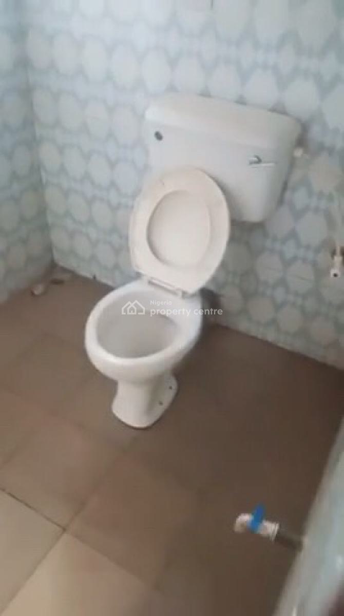 Decent 3 Bedrooms Up Flat All  Rooms Ensuite and Guest Toilet, Deeper Life Hq, Gbagada, Lagos, Flat / Apartment for Rent