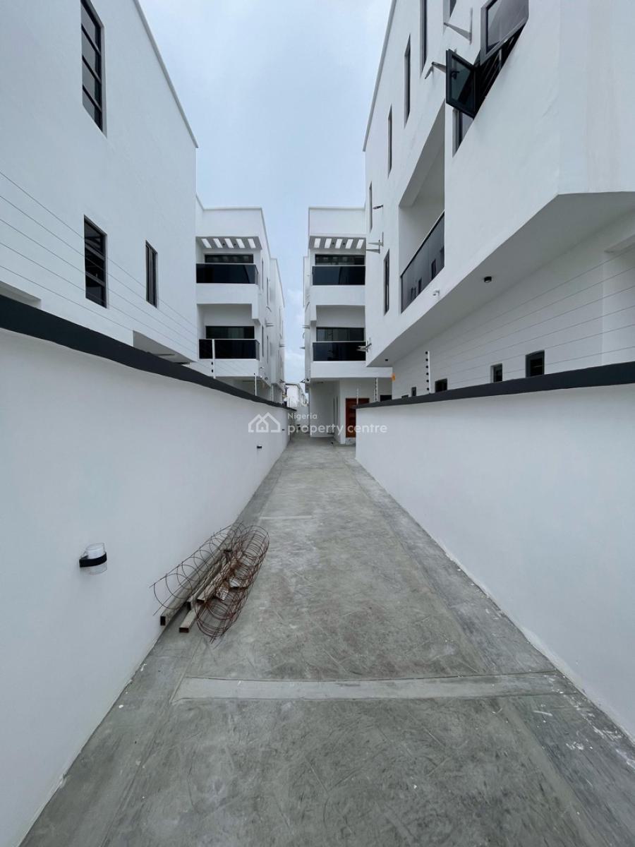 Lovely Built 4 Bedroom Semi Detached Duplex, Ologolo, Lekki, Lagos, Semi-detached Duplex for Sale