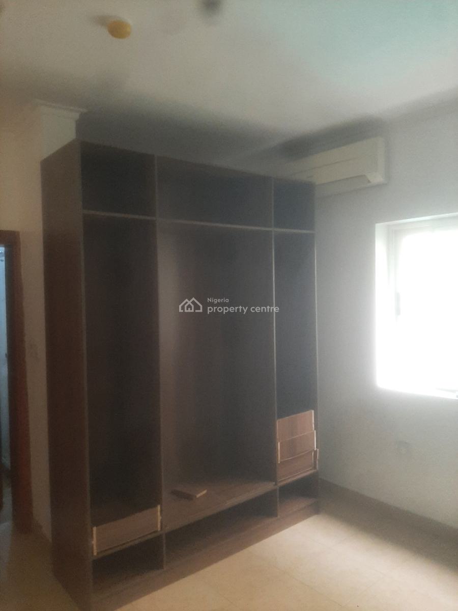 Serviced 3 Bedroom En-suite Flat with Fitted Kitchen - Cooker, Heat Ex, Ikoyi, Lagos, Flat / Apartment for Rent