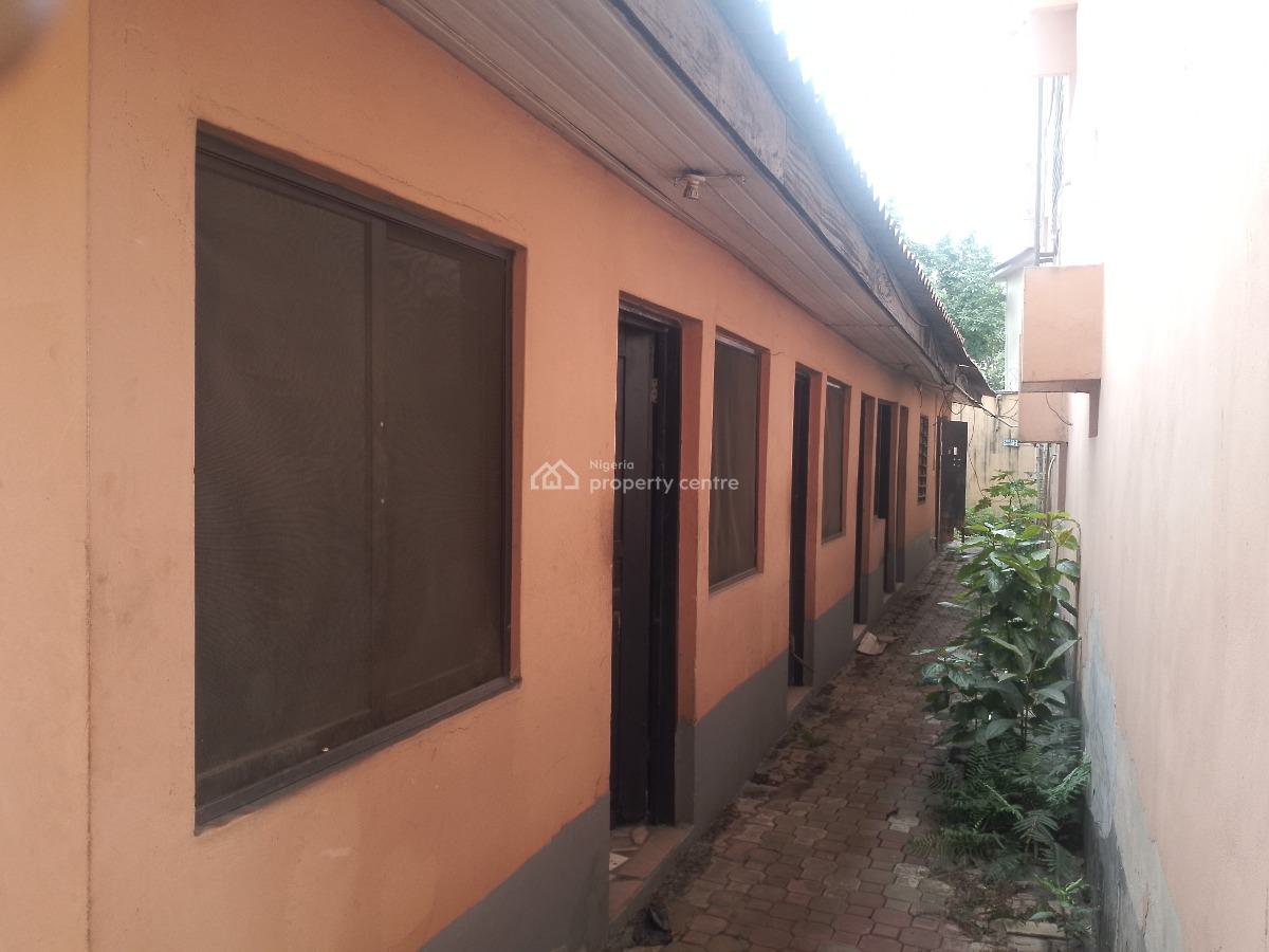 Massivly Structured 25 Standard Hotel Rooms, Ikeja Gra, Ikeja, Lagos, Hotel / Guest House for Rent