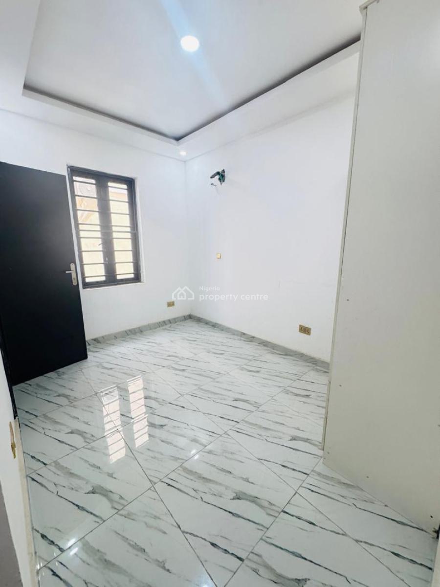 Top Notch Cool  Fullly Service 4 Bedroom Terrace House with Bq, Orchid Road Lekki, Lekki, Lagos, Terraced Duplex for Rent