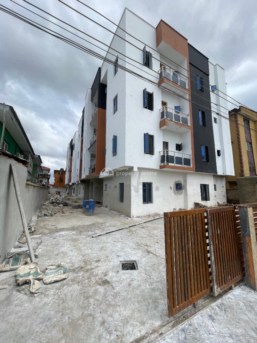 Exquisitely Built 3 Bedroom Apartment in a Lovely Environment, Surulere, Lagos, Flat / Apartment for Sale