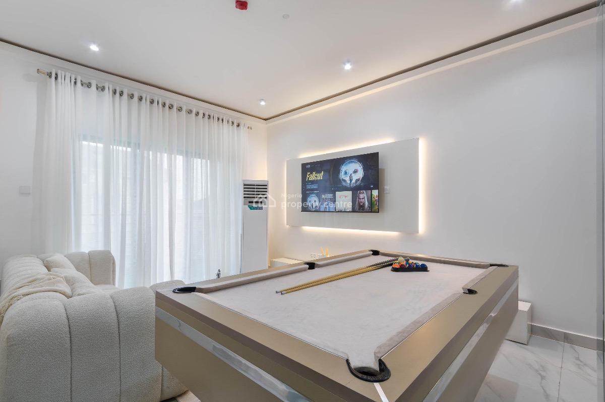 2 Bedroom Apartment with Snooker and Ps5, Lekki Phase 1, Lekki, Lagos, Flat / Apartment Short Let