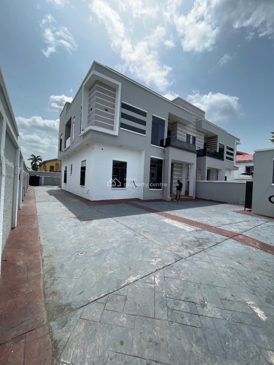 4 Bedroom Semi-detached Duplex with Parking Space, Pool & Bq, Vgc, Lekki, Lagos, Semi-detached Duplex for Sale