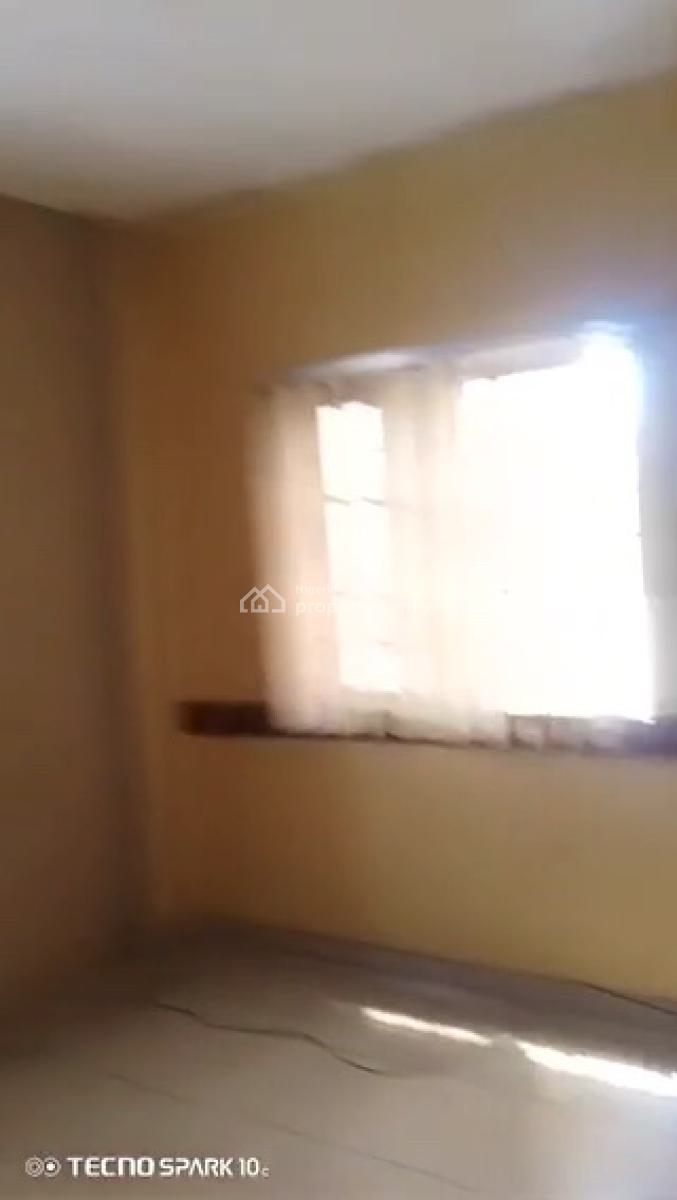 Standard and Spacious Mini Flat for Lease, Adekunle, Yaba, Lagos, Mini Flat (room and Parlour) for Sale