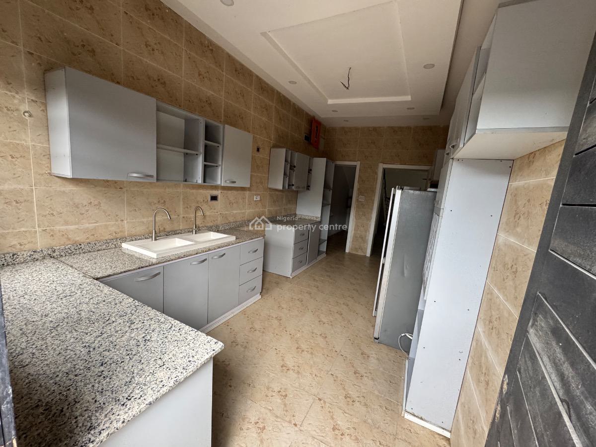 a Very Spacious 5 Bedrooms Semi Detached House with Bq in a Serene Estate, The Palm Residences Estate, Jakande, Lekki, Lagos, Semi-detached Duplex for Rent