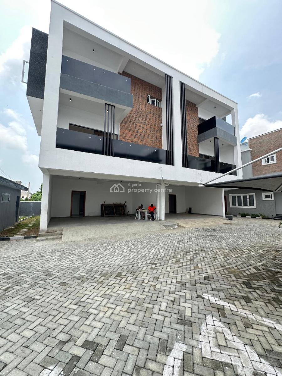 Exquisitely Built 4 Bedroom Semi Detached with Bq, Lekki, Lagos, Semi-detached Duplex for Sale
