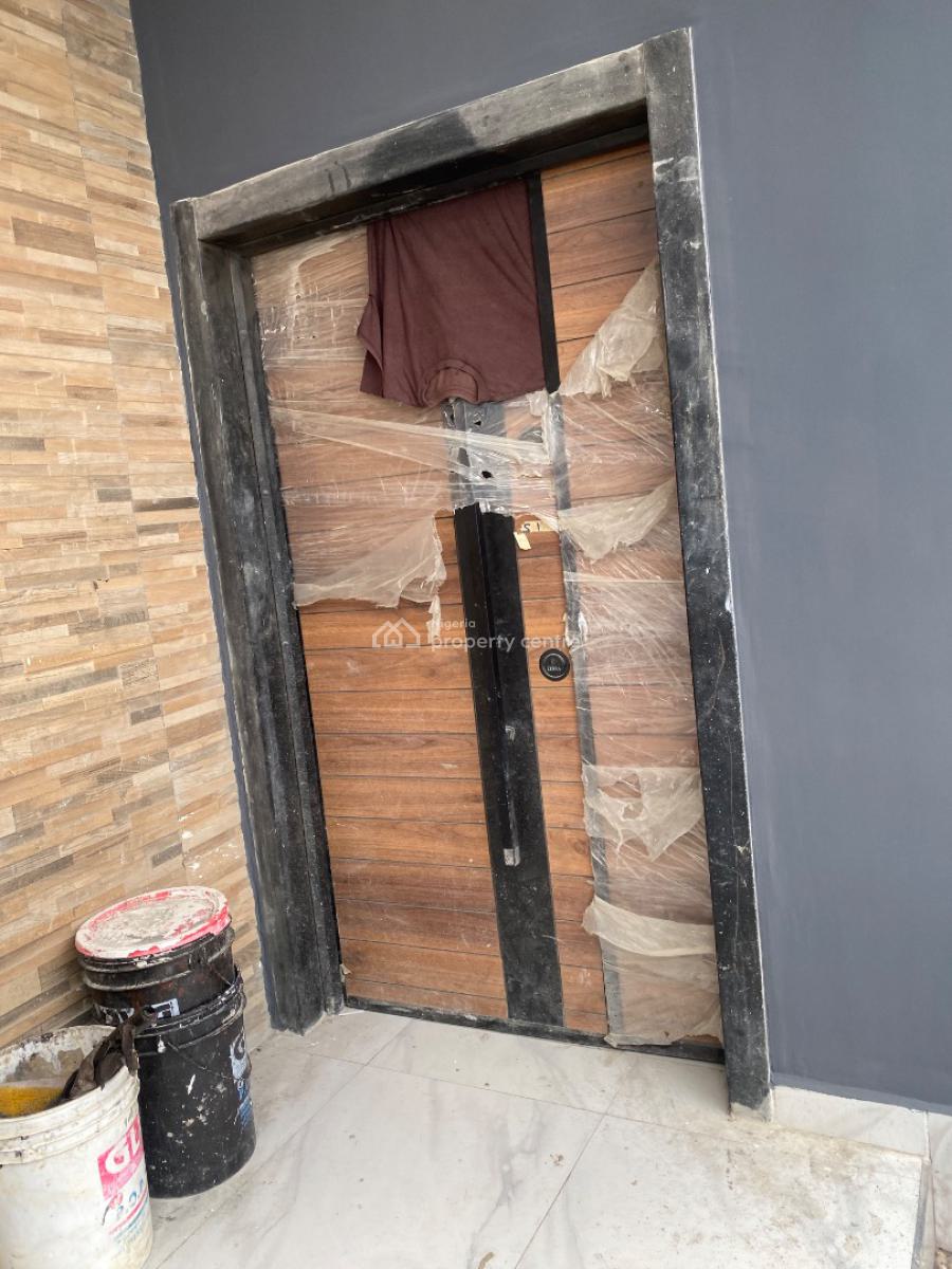 4 Bedrooms Semi-detached Duplex with Roof Top, Olowora, Magodo, Lagos, Semi-detached Duplex for Sale