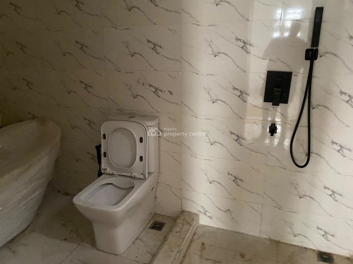 4 Bedrooms Semi-detached Duplex with Roof Top, Olowora, Magodo, Lagos, Semi-detached Duplex for Sale