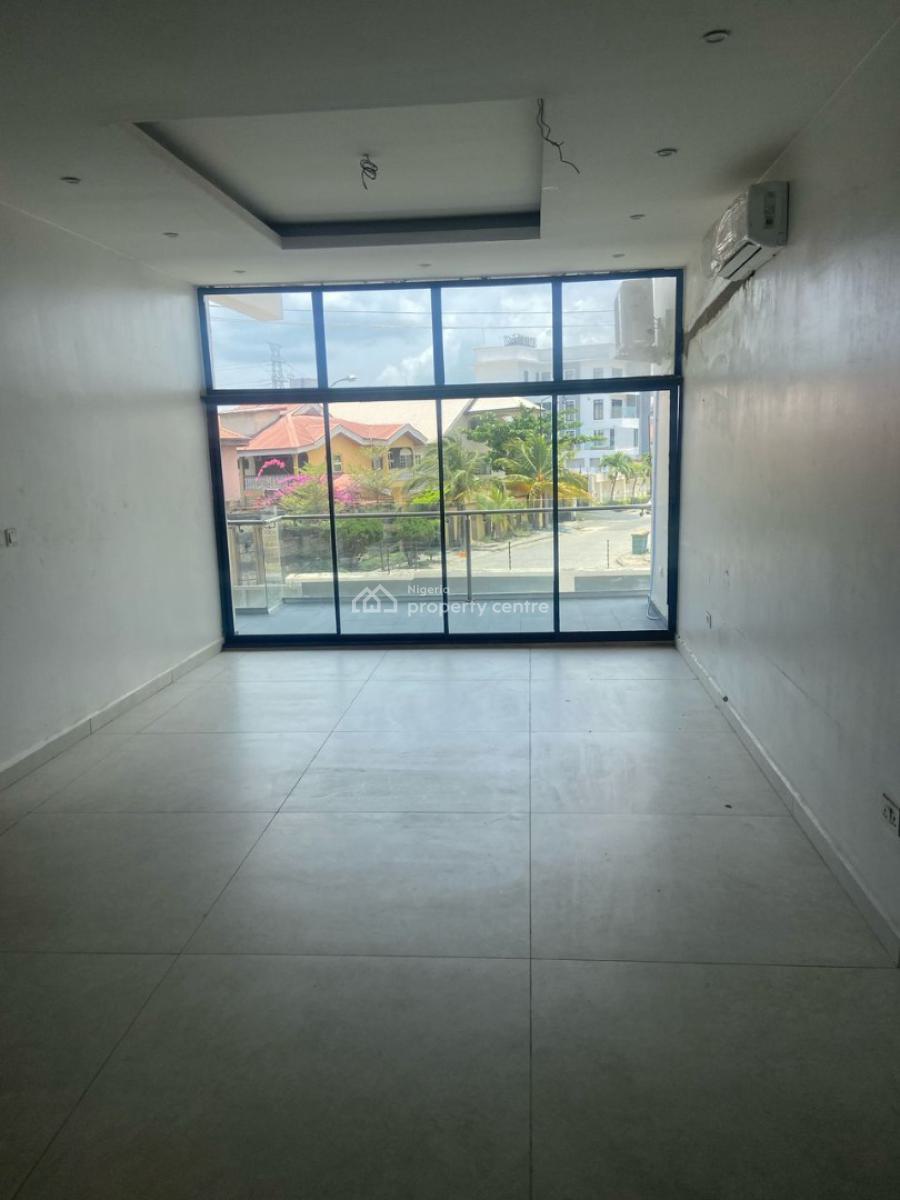 Nice 3 Bedroom Apartment Available with Bq, Ikoyi, Lagos, Flat / Apartment for Rent